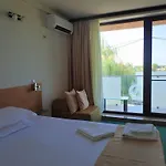 Delta Palace Hotel 3*