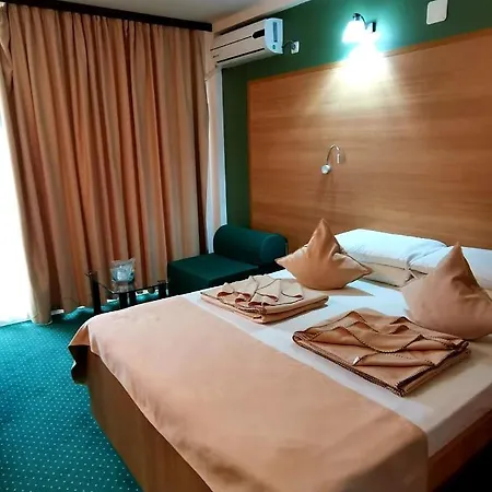 Delta Palace 3*