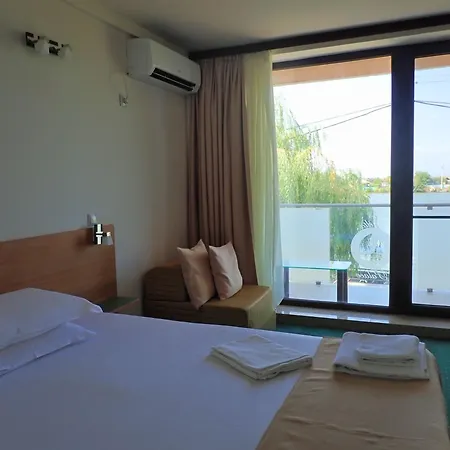 Delta Palace Hotel 3*